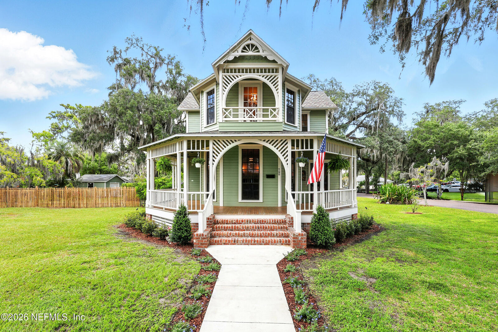 Property Photo:  700 Walnut Street A  FL 32043 
