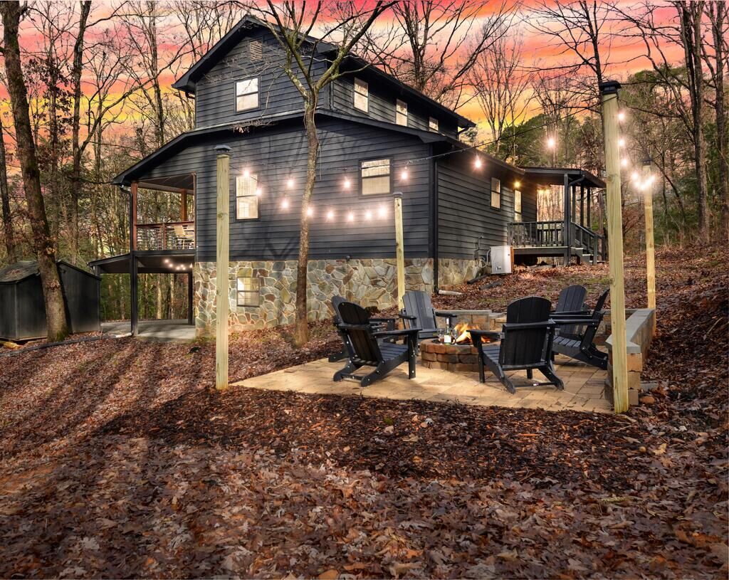 Property Photo:  136 Fox Run Drive  GA 30513 