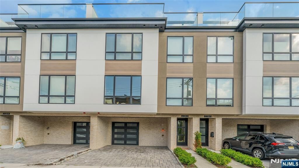Property Photo:  2282 7th Street  NJ 07024 