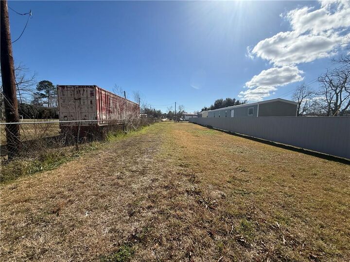 Property Photo: 620 Bayou Road LA 70085