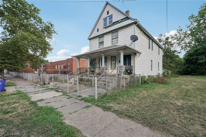 Property Photo: 2115 Seymour Avenue OH 44113