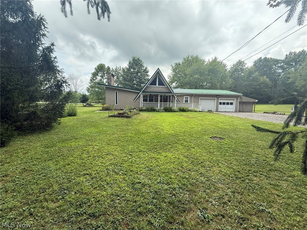 Property Photo: 4465 N Lake Road OH 44491