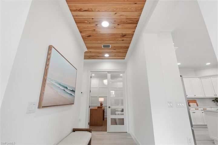 Property Photo: 8905 Yucatan Ct FL 34112
