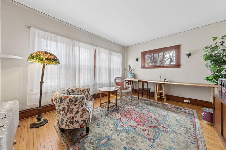 Property Photo:  611 E 16th Street 1  MN 55404 