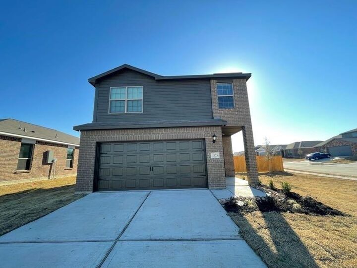 Property Photo:  2103 Hialeah Drive  TX 75159 