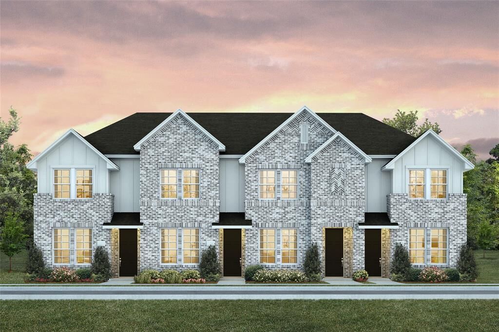 Property Photo:  5302 Springlake Parkway  TX 76117 