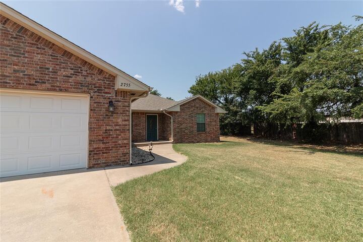 Property Photo:  2755 S County Line Avenue  OK 73010 