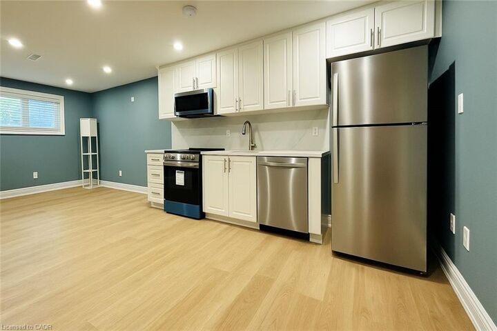 Property Photo:  255 Pineland Place Lower  ON N2T 2S4 