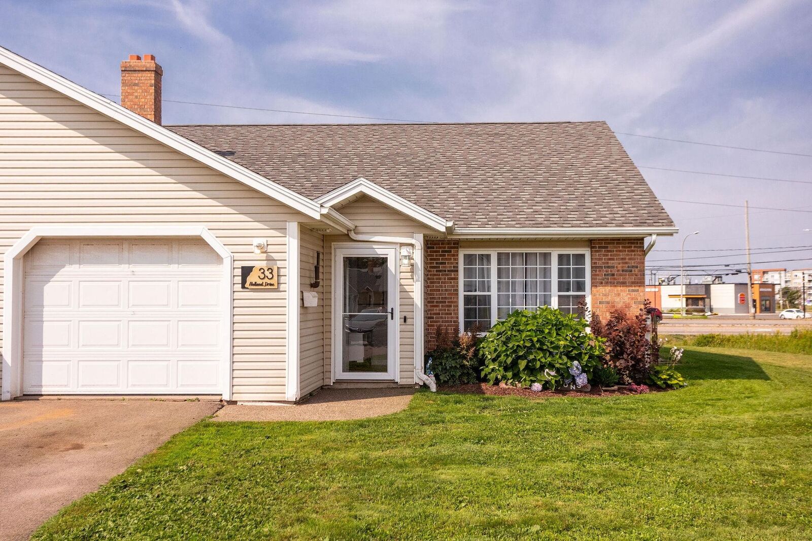 Property Photo:  33 Holland Drive  PE C1B 1S9 