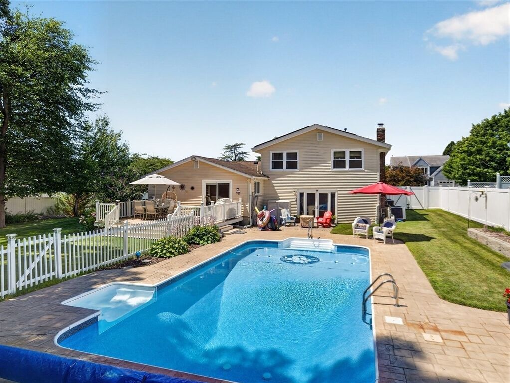 Property Photo:  6 Topaz Ln  MA 02747 