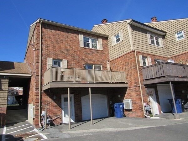 Property Photo: 6 Loring Hills Ave. 1B MA 01970