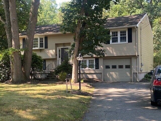 Property Photo:  64 Haverhill St  MA 01867 