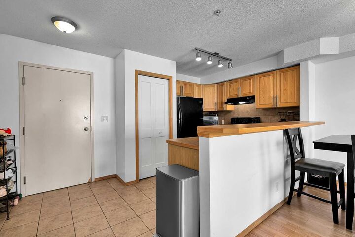 Property Photo:  92 Saddletree Court NE 218  AB T3J 0K9 