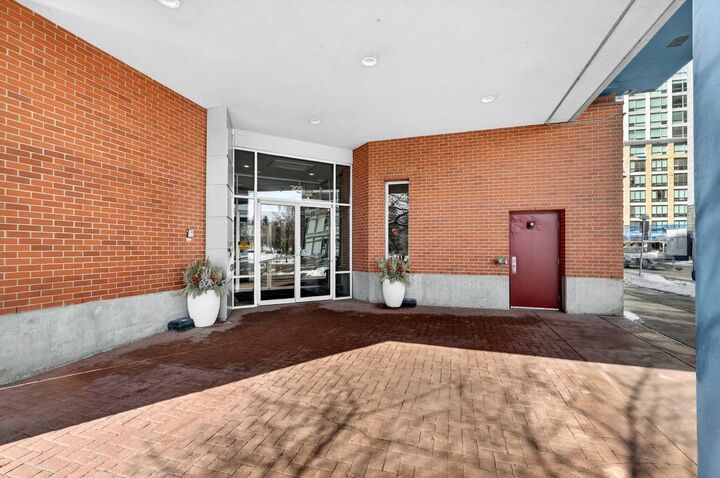 Property Photo:  205 Riverfront Avenue SW 312  AB T2P 5K4 