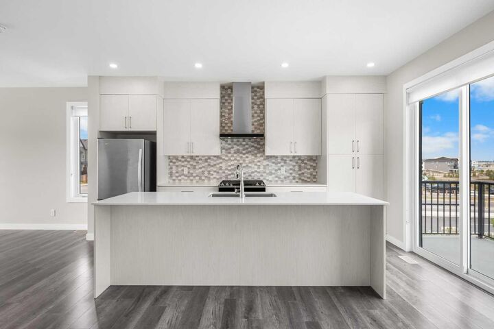 Property Photo: 615 Evanston Link NW AB T3P 1S2