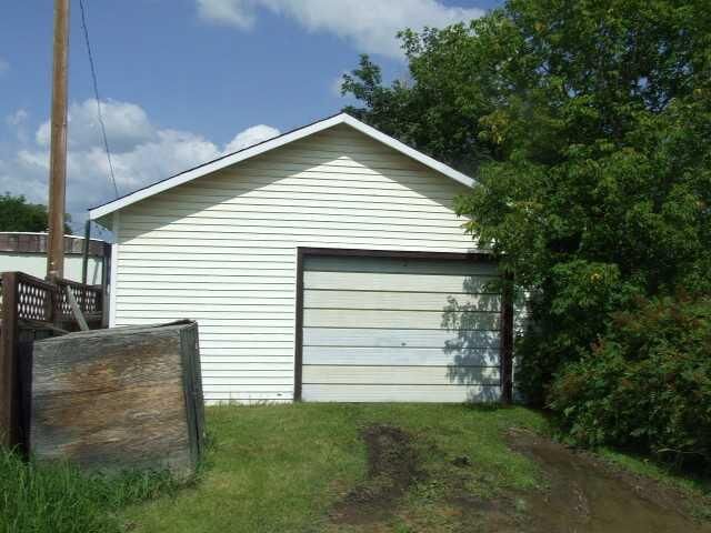 Property Photo:  9821 101 Ave  AB T0A 2T0 