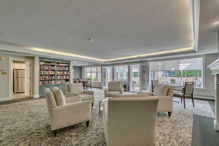 Property Photo: 2144 Paliswood Road SW 306 AB T2V 5K2