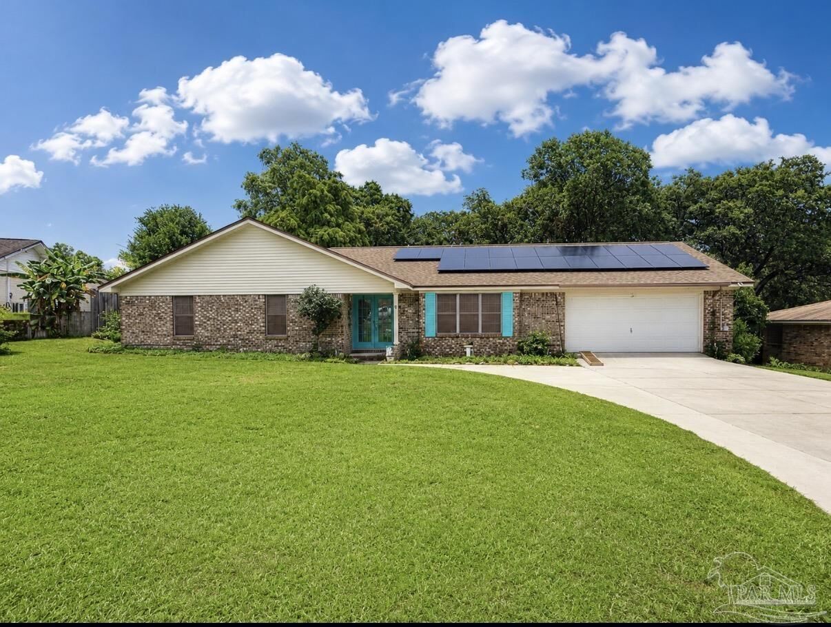 Property Photo: 6 Rodgers Pl FL 32506
