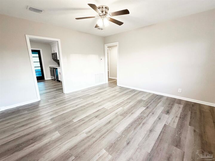 Property Photo:  240 Callaway Ave  FL 32505 