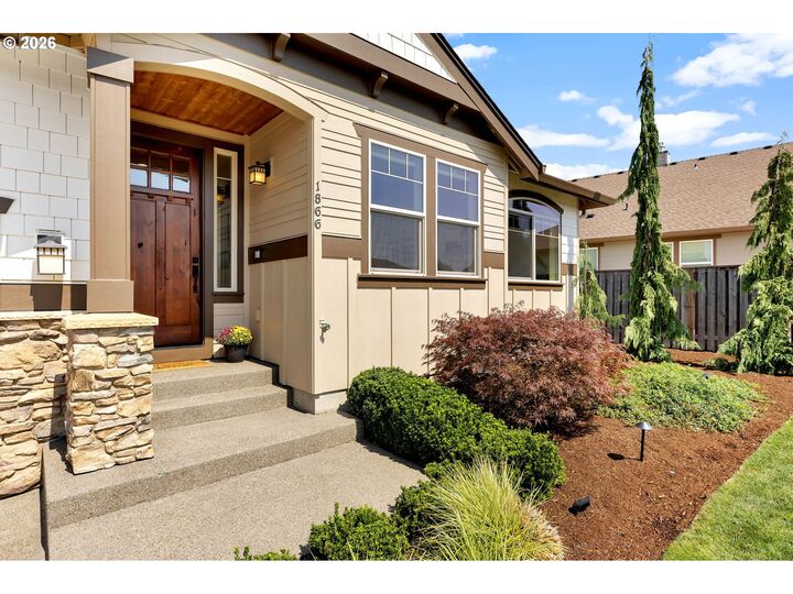 Property Photo: 1866 S Pintail Ct WA 98642
