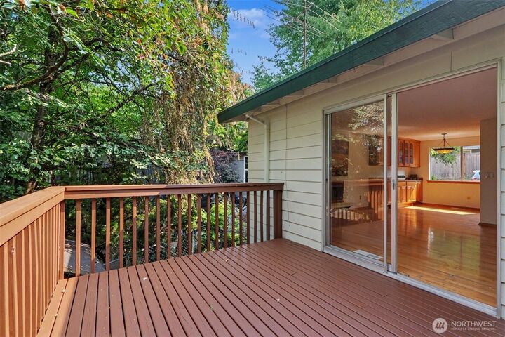 Property Photo:  11617  7th Avenue SW  WA 98146 