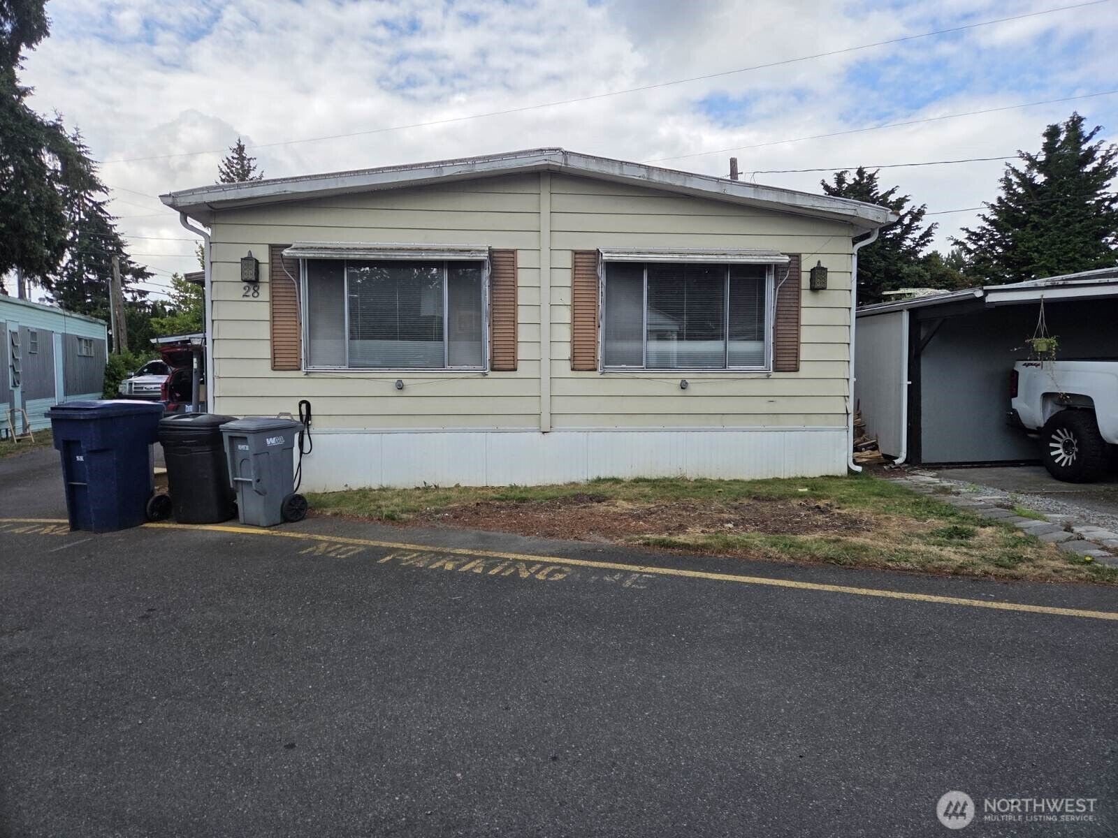 Property Photo:  6208  202nd Street SW 28  WA 98036 