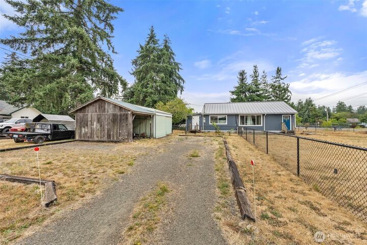 Property Photo:  204 E Eagle Street  WA 98568 
