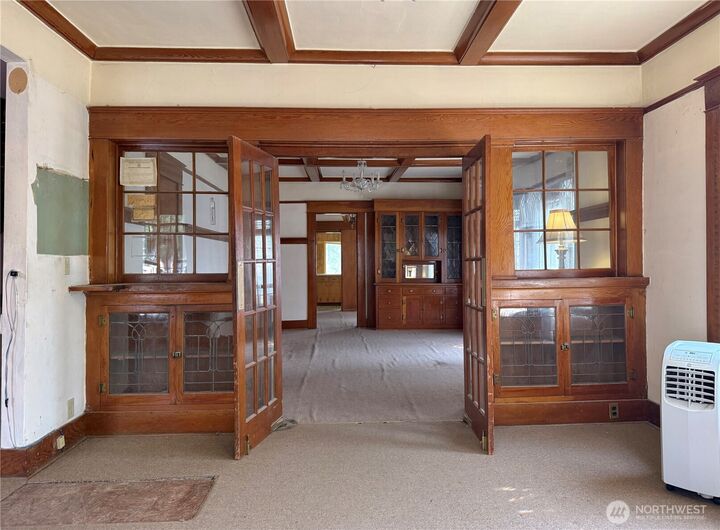Property Photo: 12 E 4th Avenue WA 99159