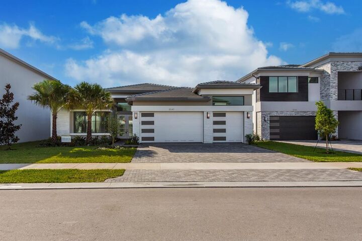 Property Photo:  8540 Ganton Drive  FL 33434 