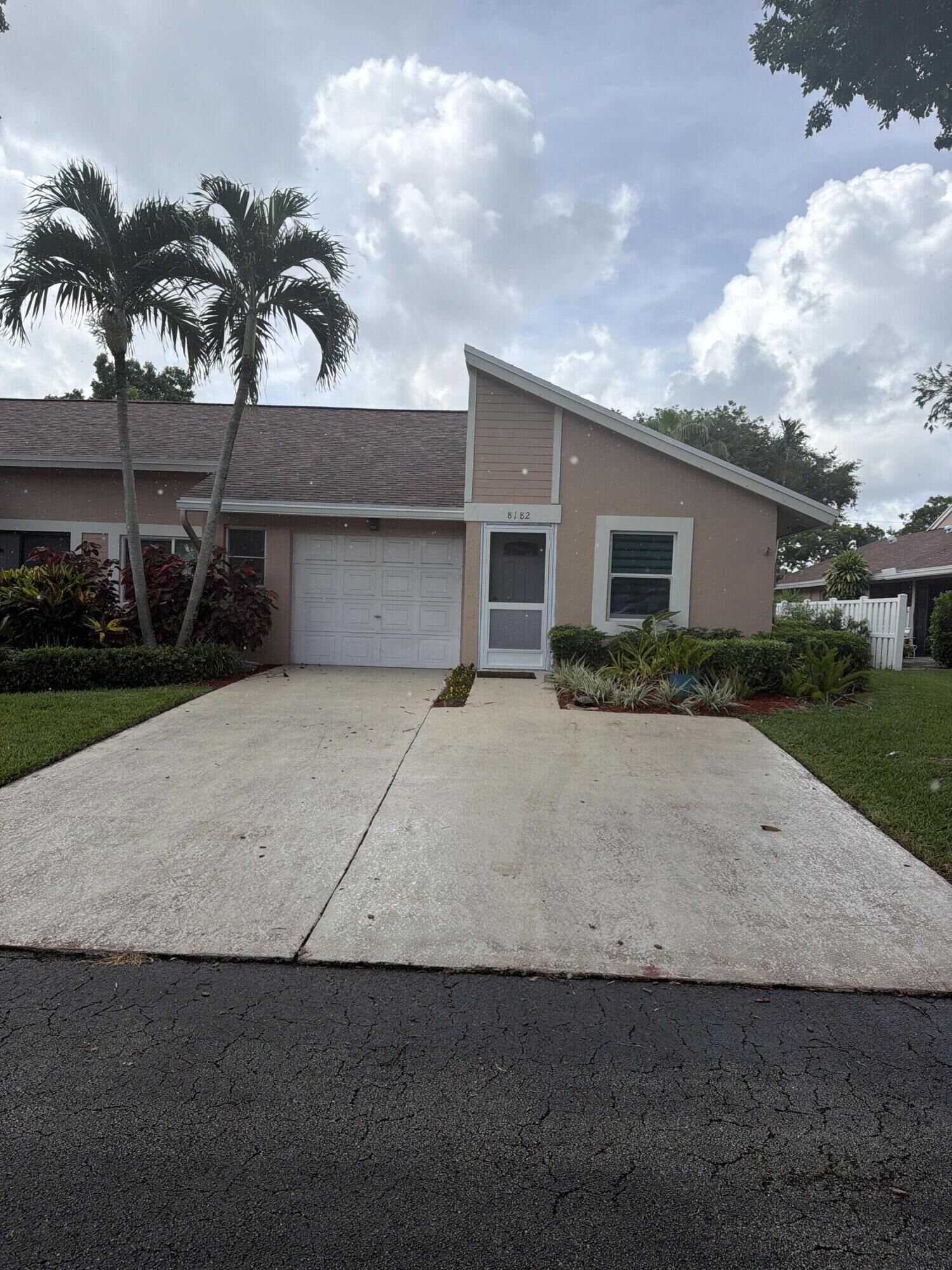 Property Photo:  8182 Springtree Road  FL 33496 