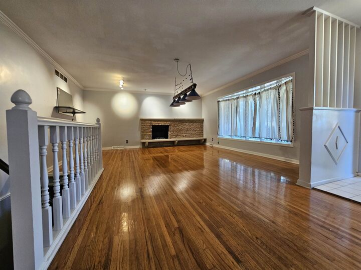 Property Photo: 1747 N Sabin St KS 67212