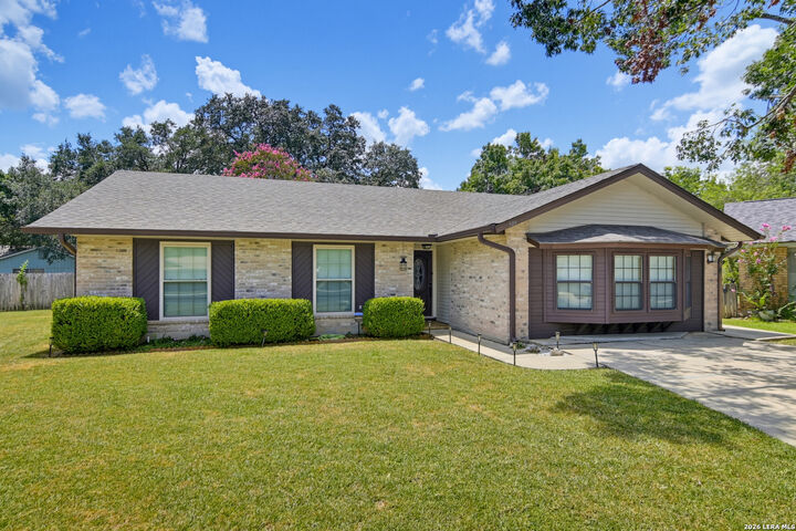 Property Photo:  306 Southwick Cir  TX 78155 