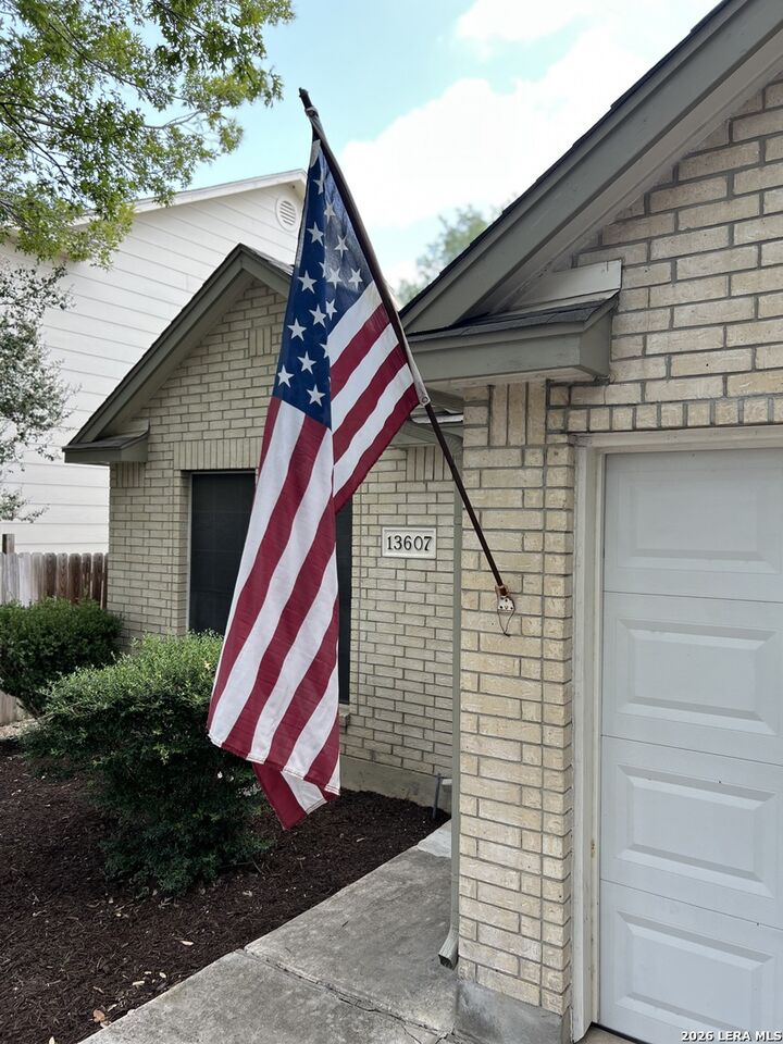 Property Photo: 13607 Bridgeview TX 78247