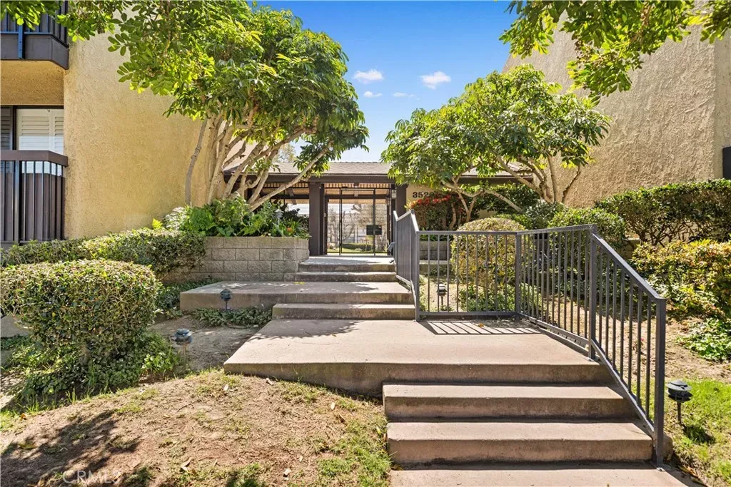Property Photo: 3520 Maricopa CA 90503