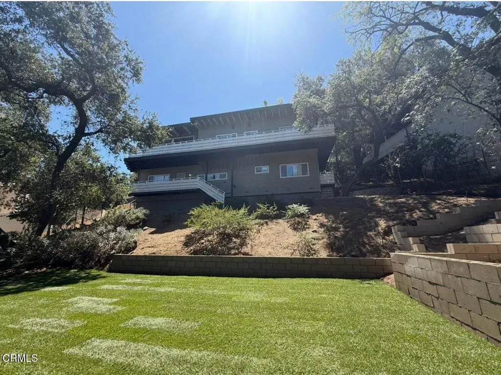 Property Photo: 2040 Hilldale Drive CA 91011
