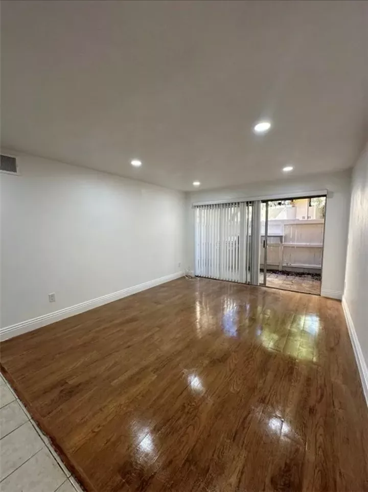 Property Photo: 1101 W Macarthur 301 CA 92707