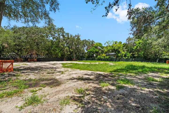 Property Photo:  6285 SW 98th St  FL 33156 