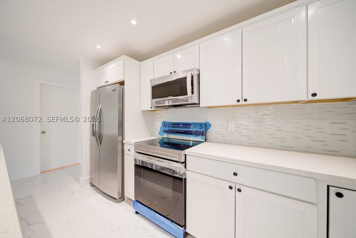 Property Photo:  14840 Naranja Lakes Blvd C1r  FL 33032 