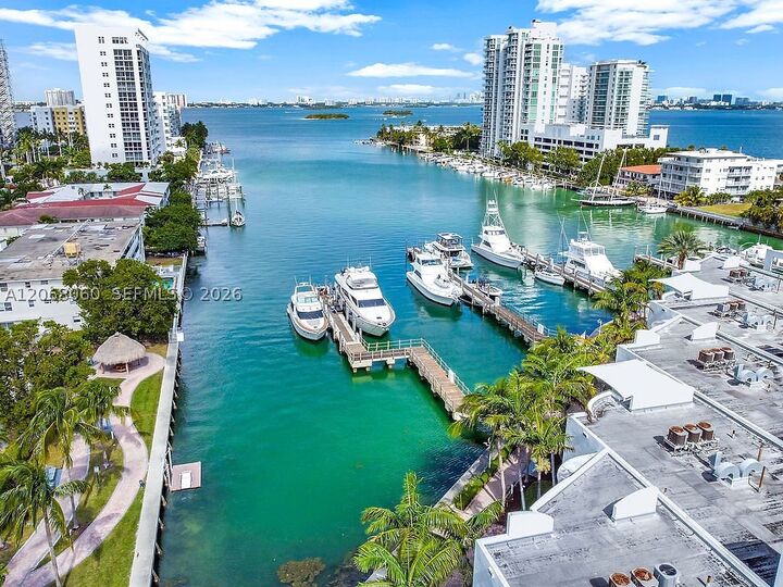Property Photo: 7900 Harbor Island Dr 1408 FL 33141