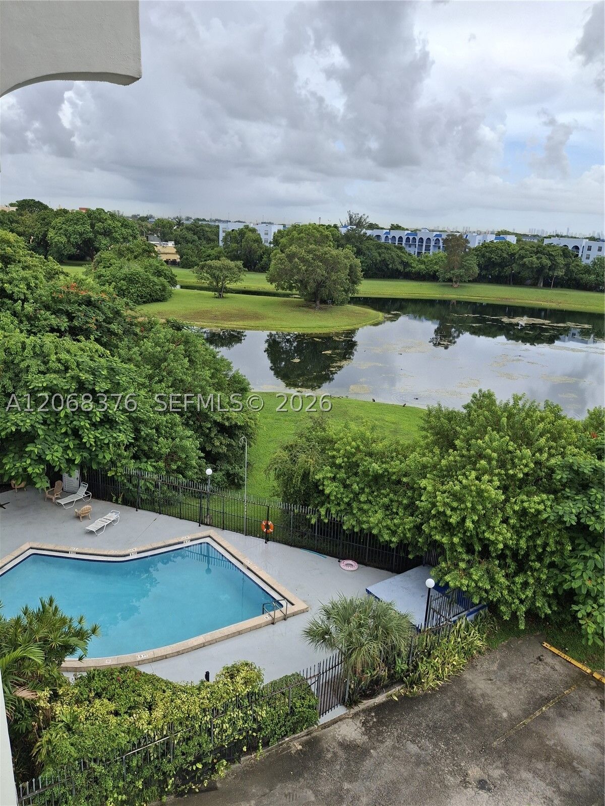 Property Photo:  9682 Fontainebleau Blvd 603  FL 33172 