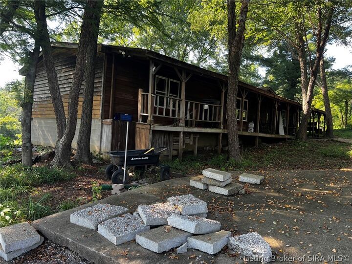 Property Photo: 2620 Valley View Road SW IN 47112