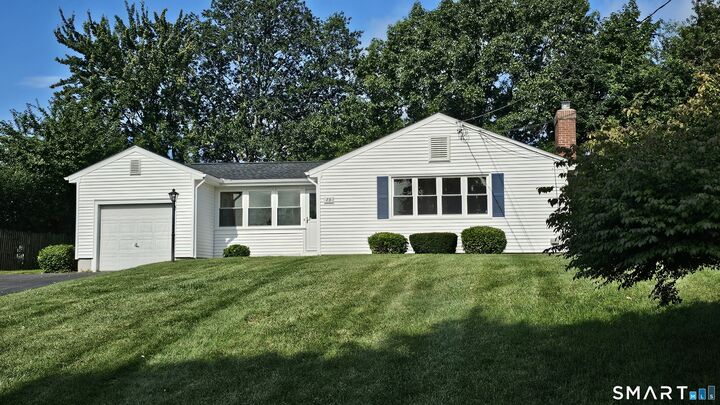 Property Photo: 73 Knollwood Road CT 06110