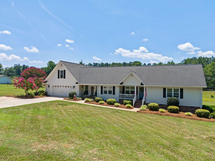 Property Photo: 670 Old Mill Road SC 29322