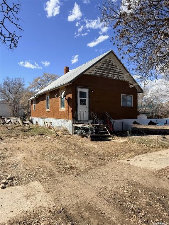 Property Photo: 110 3rd Street E SK S0L 2L0