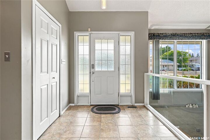 Property Photo:  18 Park Bay  SK S4L 1B2 