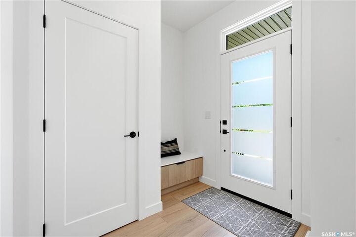 Property Photo: 1514 Ewart Avenue SK S7H 2K8