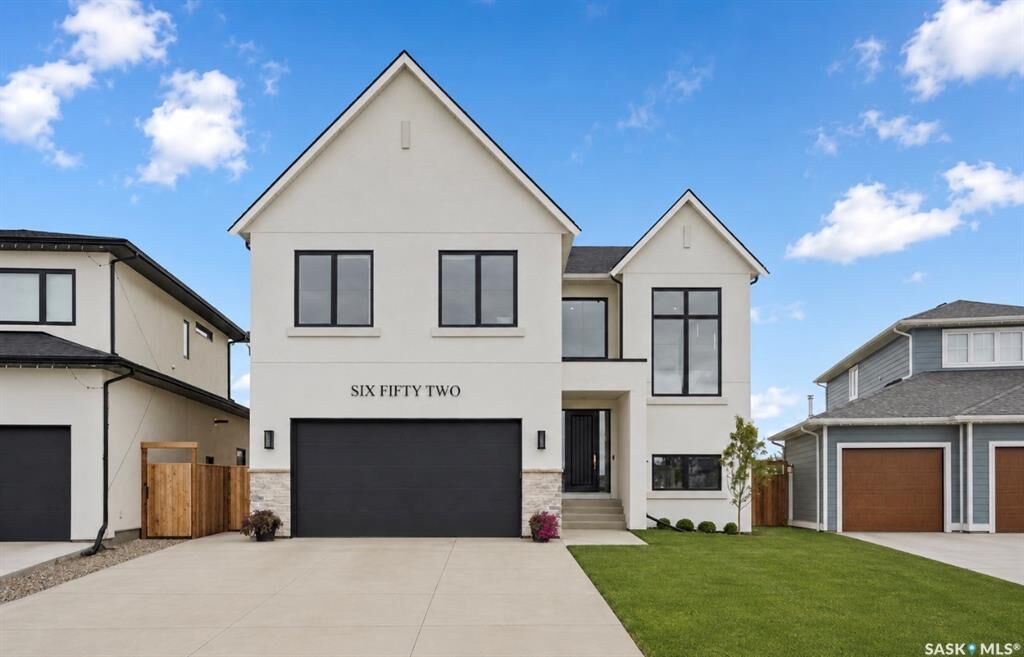Property Photo: 652 Pepper Bend SK S7V 1T3