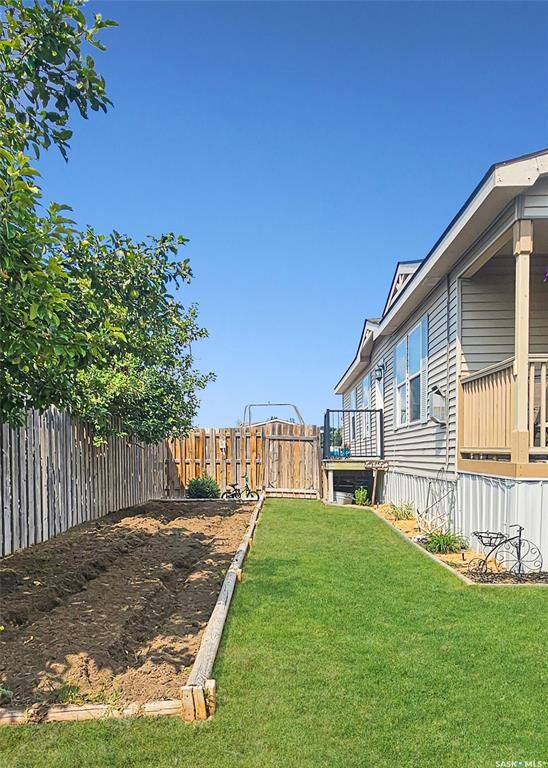 Property Photo: 76 Prairie Sun Court SK S9H 3X6