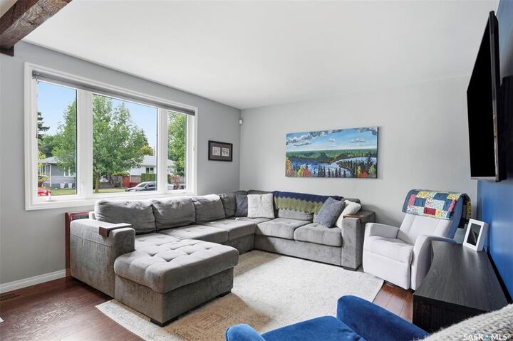 Property Photo:  1125 2nd Street E  SK S7H 1R4 
