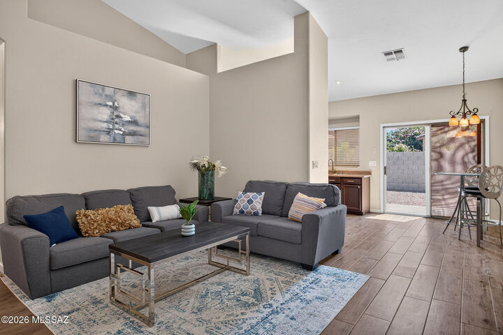 Property Photo: 12224 N Kylene Canyon Drive AZ 85755
